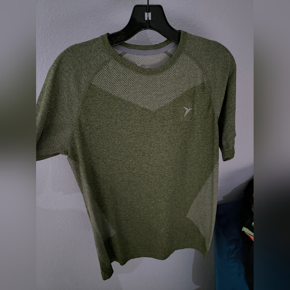 Old navy active